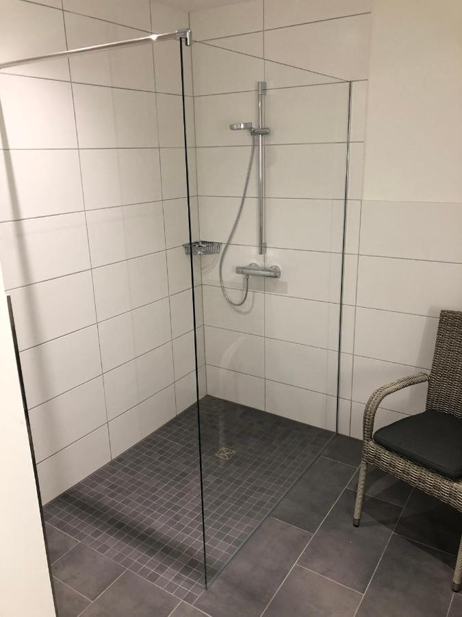 Modernes Apartment In Ruhiger Lage, 70Qm, 4 Personen Brietlingen Kültér fotó