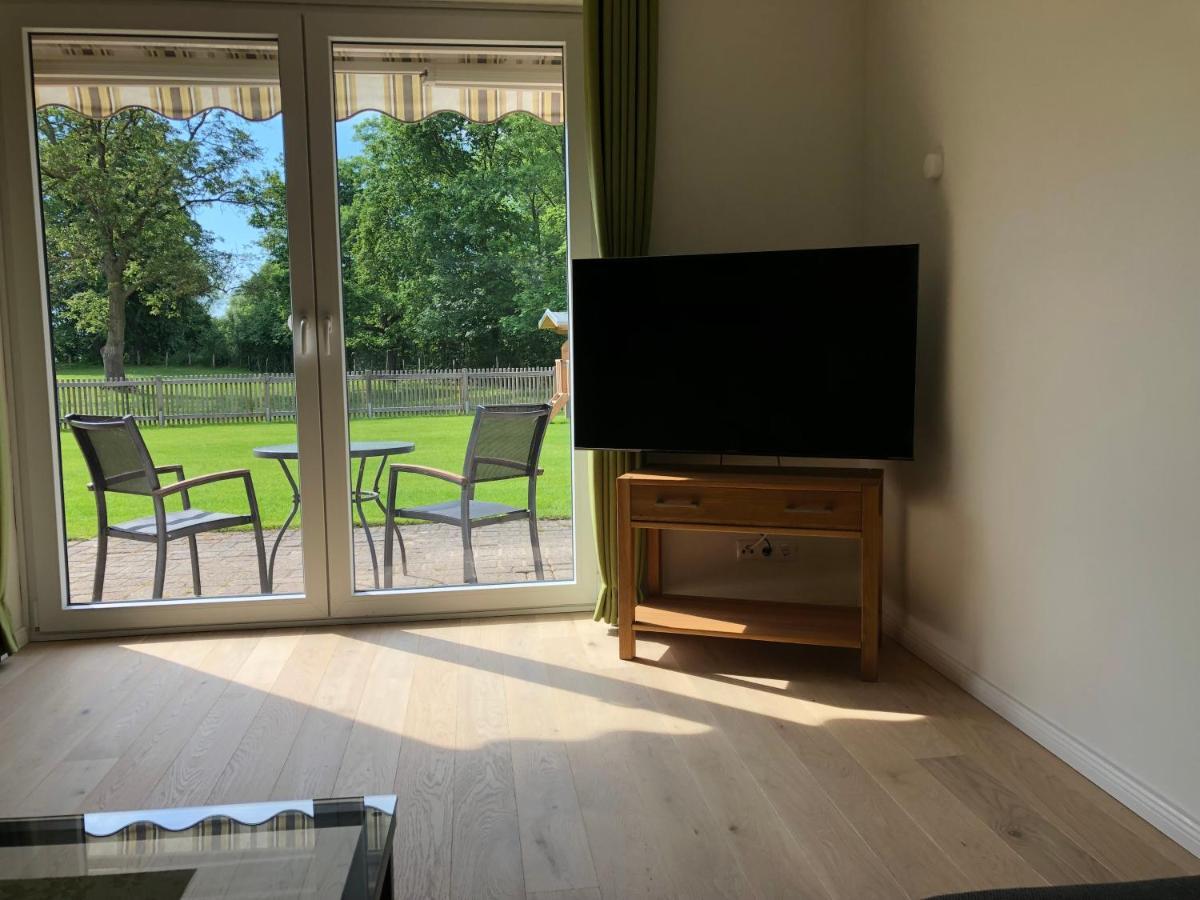Modernes Apartment In Ruhiger Lage, 70Qm, 4 Personen Brietlingen Kültér fotó
